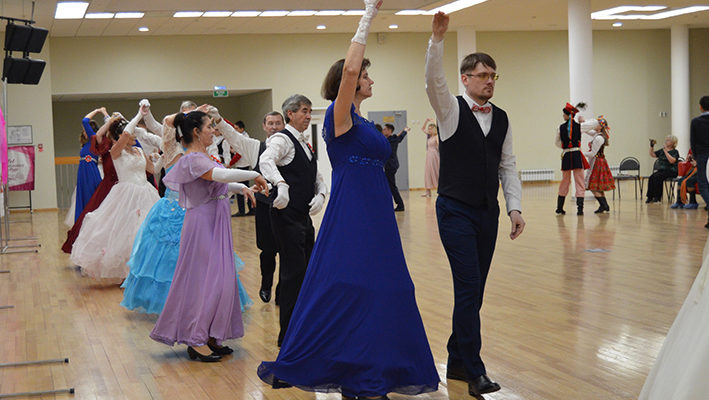 В Волгограде международный День танца отметили «Балом национальных культур»